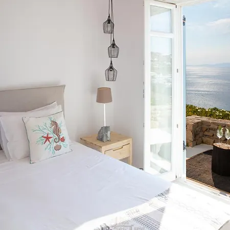 Mandala With Private Hot Tub And Shared Pool Guest house