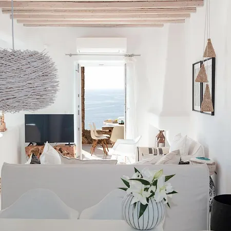 Mandala With Private Hot Tub And Shared Pool Guest house Mykonos Town