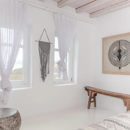 Mandala With Private Hot Tub And Shared Pool